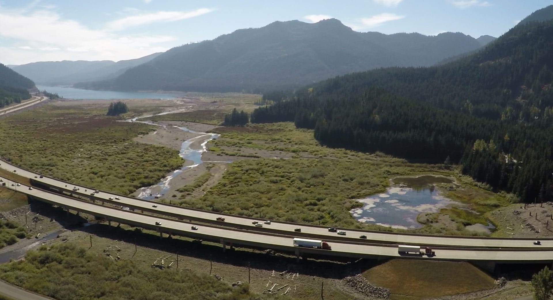 Cascade Crossroads promo still 4 e1519341557340