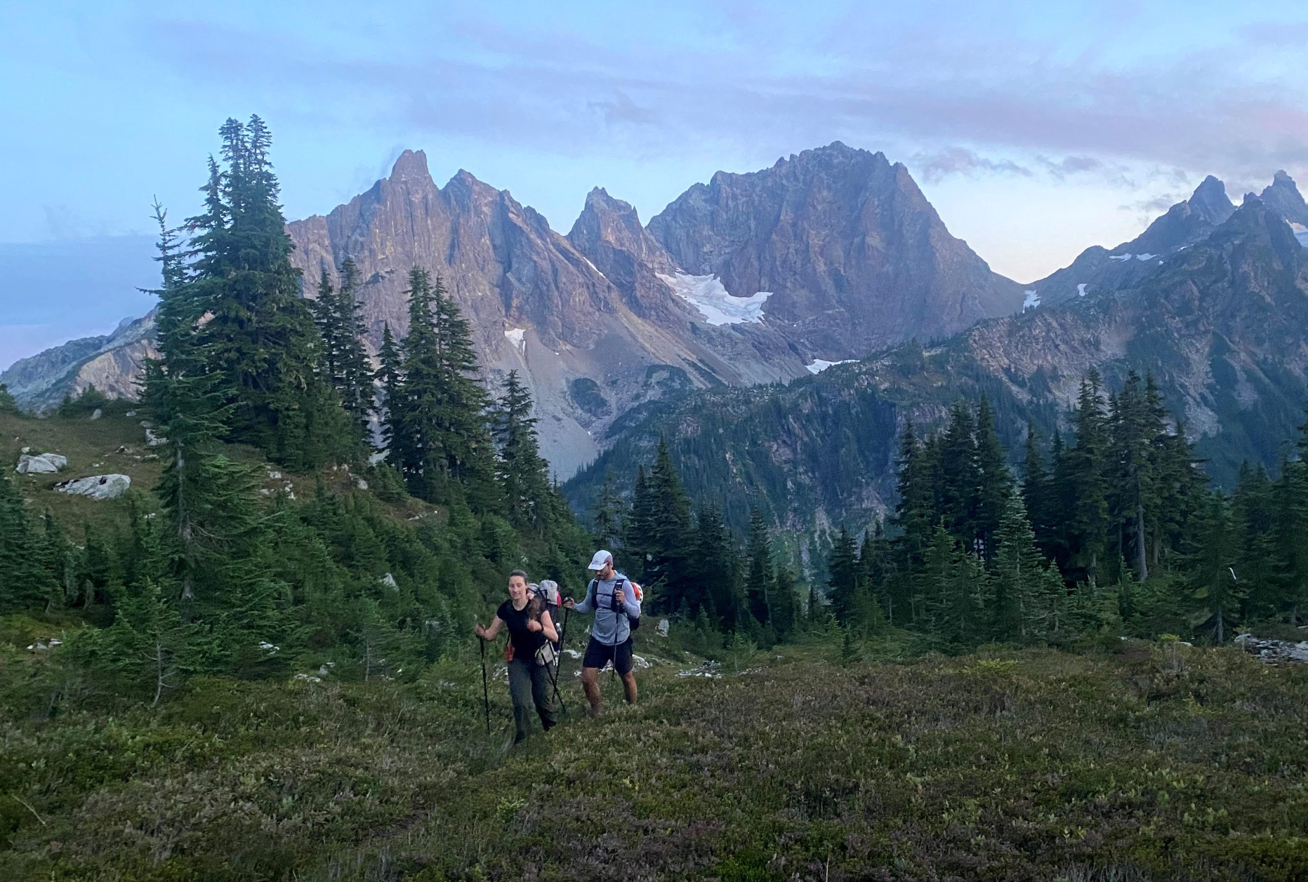 Alpine Lakes Wilderness Alpine Hiking Kurt Hellmann scaled 1