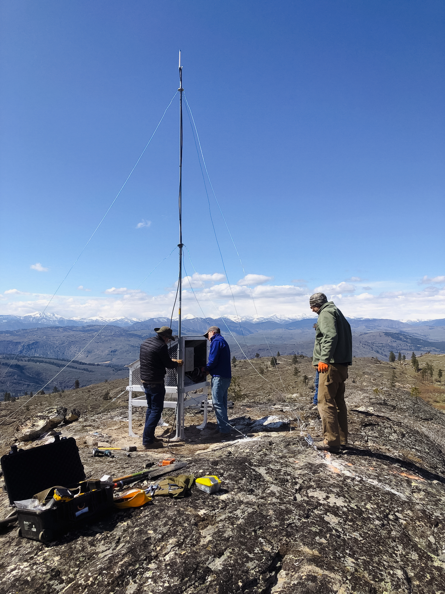 0422 FiglenskiTowerInstall Jay 5 1